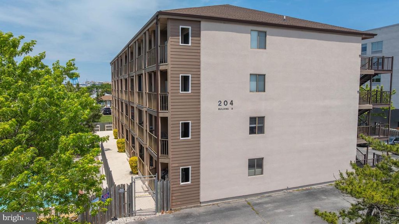Jamaica Bay Real Estate for Sale - 204 33rd St #20502 in Ocean City Photo 24