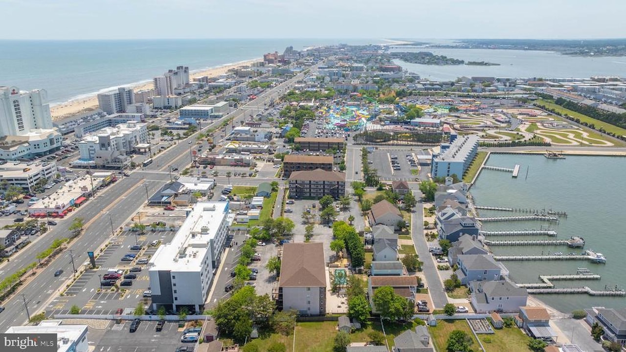 Jamaica Bay Real Estate for Sale - 204 33rd St #20502 in Ocean City Photo 37