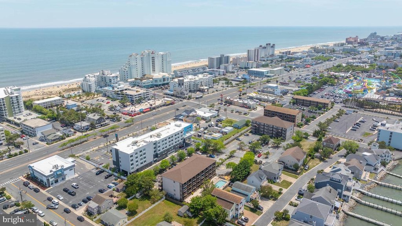 Jamaica Bay Real Estate for Sale - 204 33rd St #20502 in Ocean City Photo 38