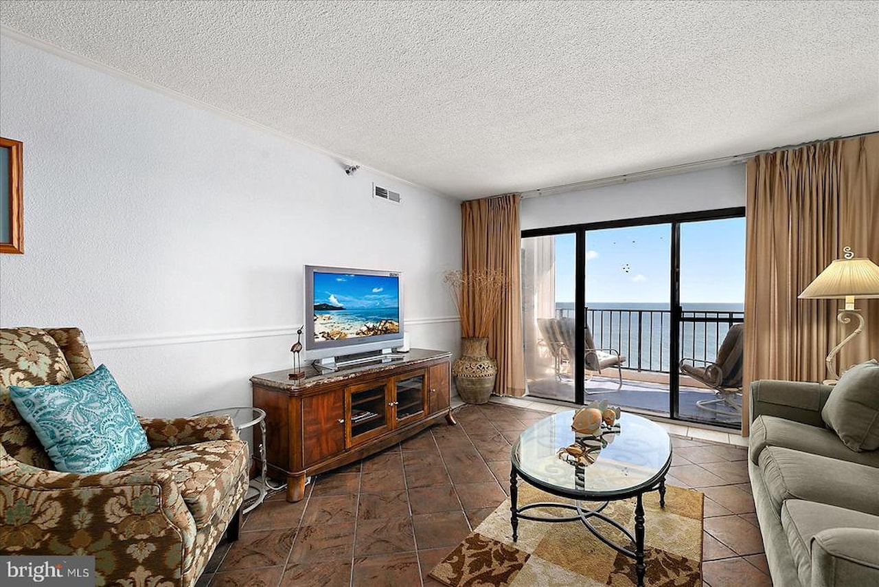Plaza Real Estate for Sale - 9800 Coastal Hwy #910 in Ocean City Photo 7