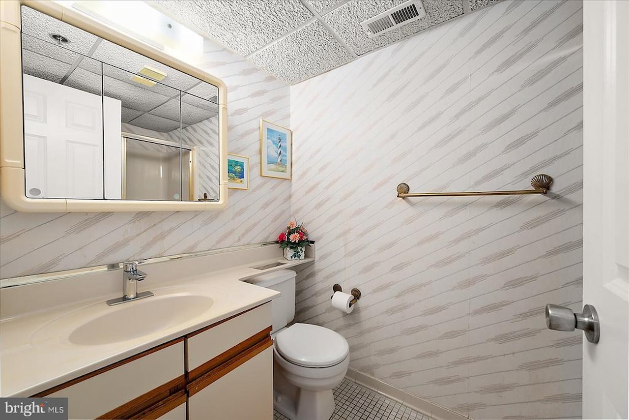 Plaza Real Estate for Sale - 9800 Coastal Hwy #910 in Ocean City Photo 33