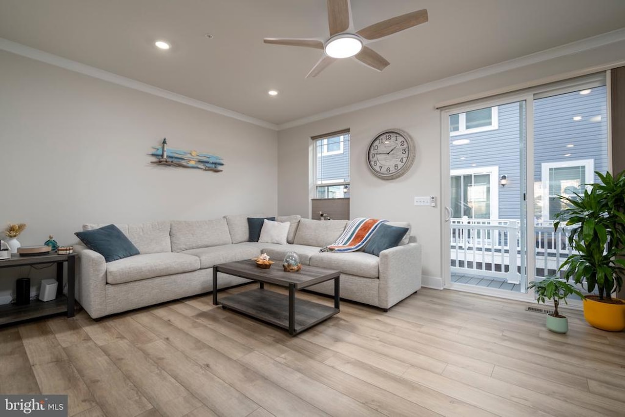  Real Estate for Sale - 104 142nd St #104B in Ocean City Photo 2