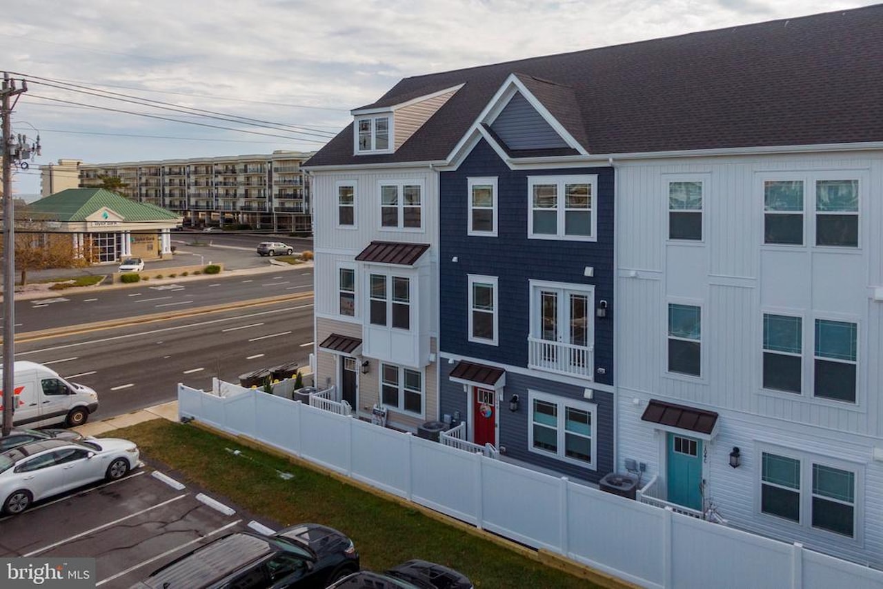  Real Estate for Sale - 104 142nd St #104B in Ocean City Photo 32