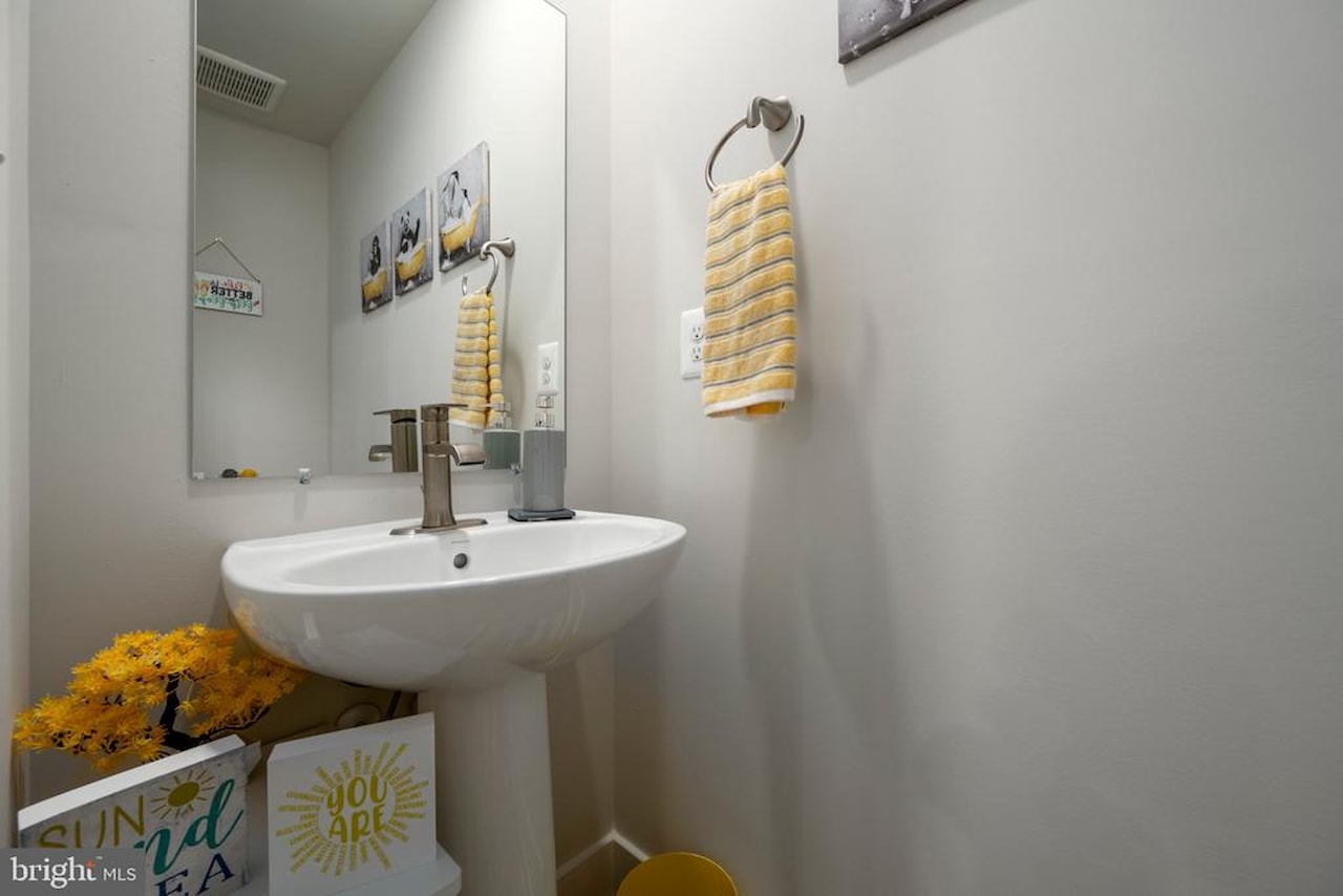  Real Estate for Sale - 104 142nd St #104B in Ocean City Photo 23