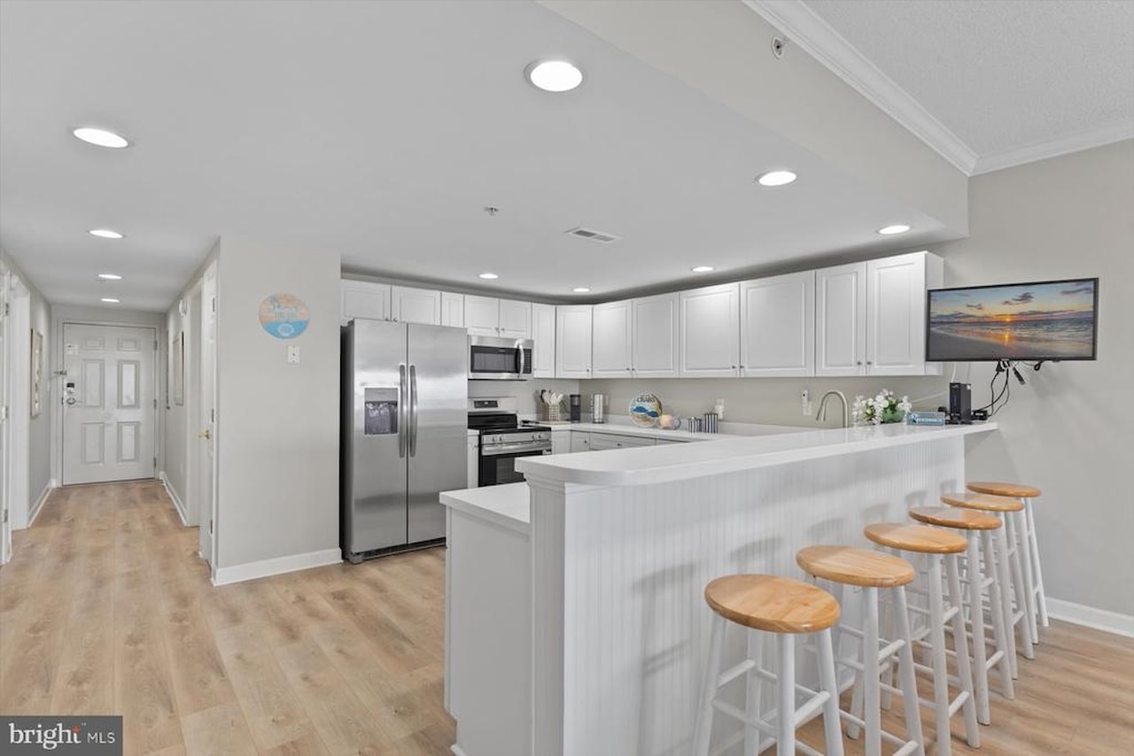 Astoria Real Estate for Sale - 4500 Coastal Hwy #407 in Ocean City Photo 4