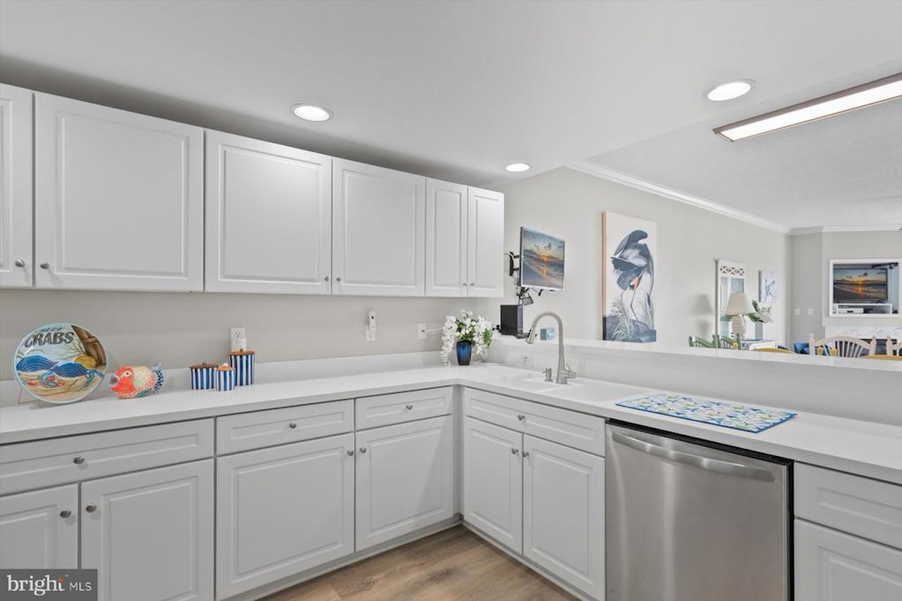 Astoria Real Estate for Sale - 4500 Coastal Hwy #407 in Ocean City Photo 7