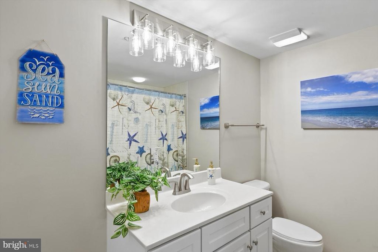 Astoria Real Estate for Sale - 4500 Coastal Hwy #407 in Ocean City Photo 24