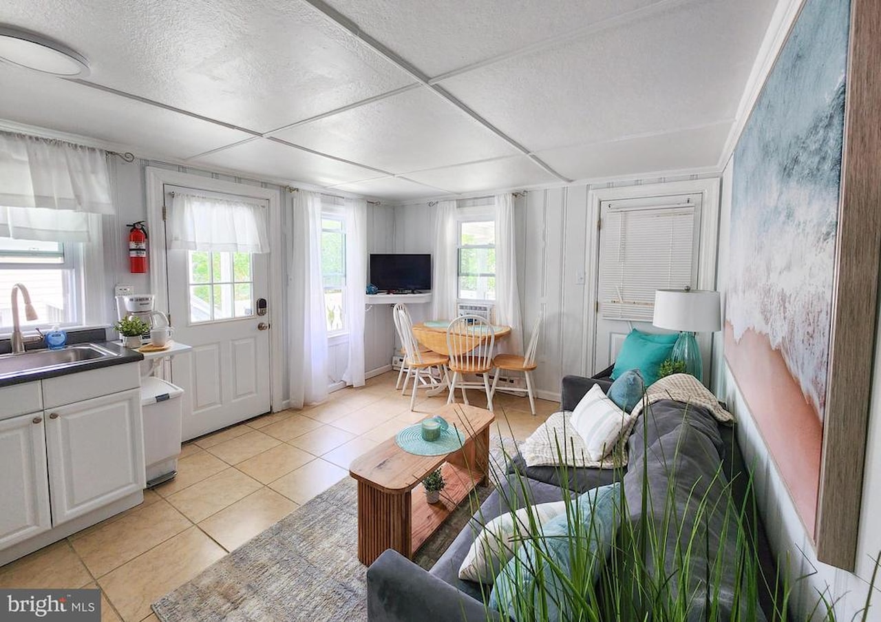 Parrot Bay Real Estate for Sale - 205 5th St #41 in Ocean City Photo 5