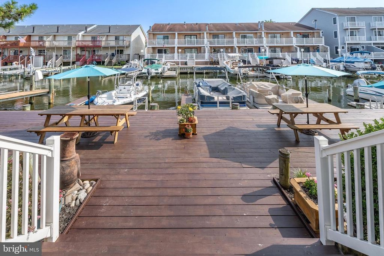 Sea Raider XII Real Estate for Sale - 707 94th St #302 in Ocean City Photo 3