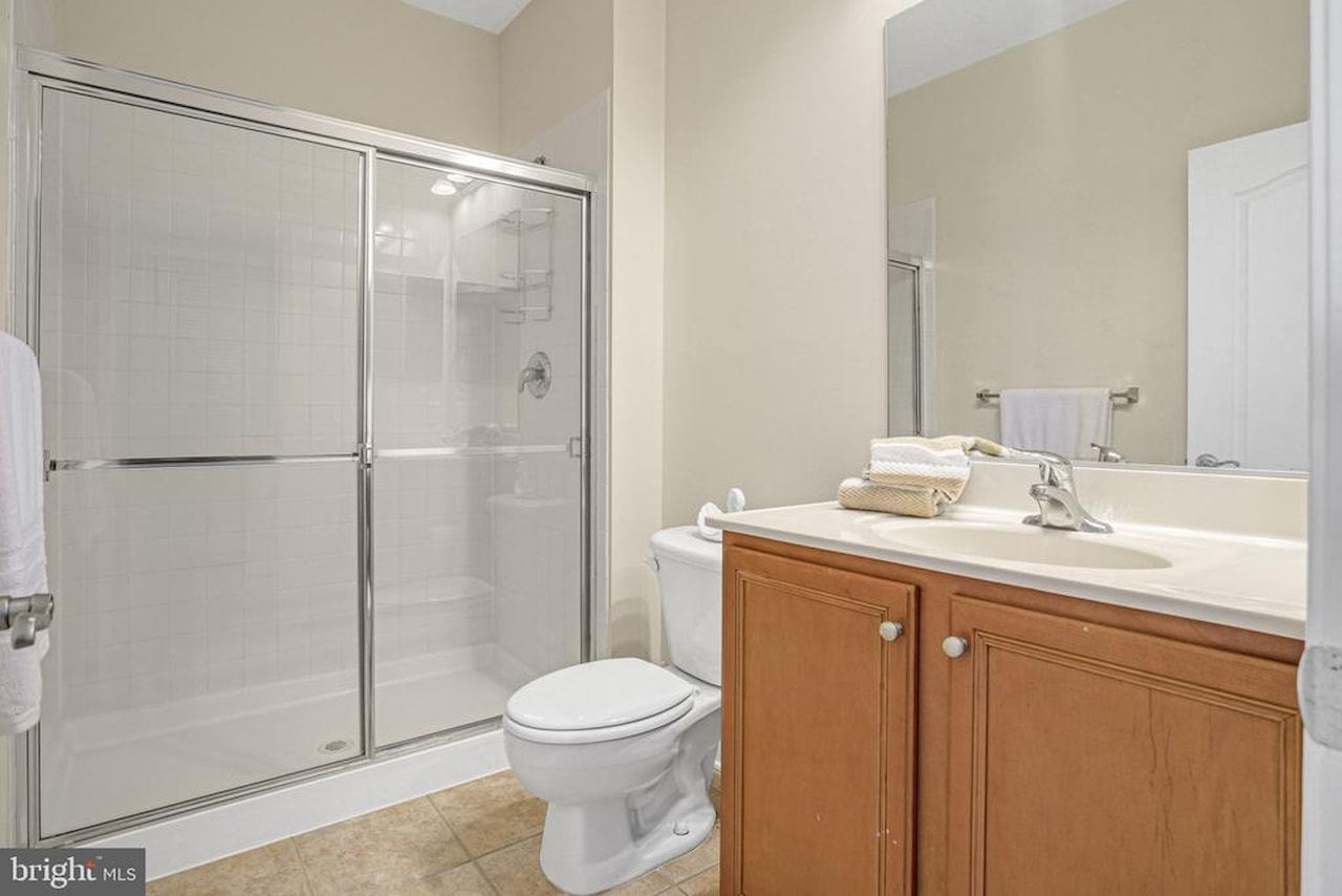  Real Estate for Sale - 10900 Holystone Ln #402 in Berlin Photo 12