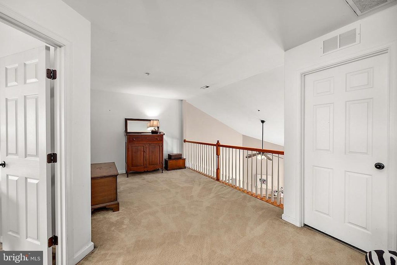  Real Estate for Sale - 508 Sunlight Ln #2 in Berlin Photo 19