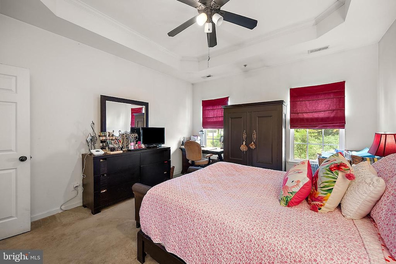  Real Estate for Sale - 508 Sunlight Ln #2 in Berlin Photo 22