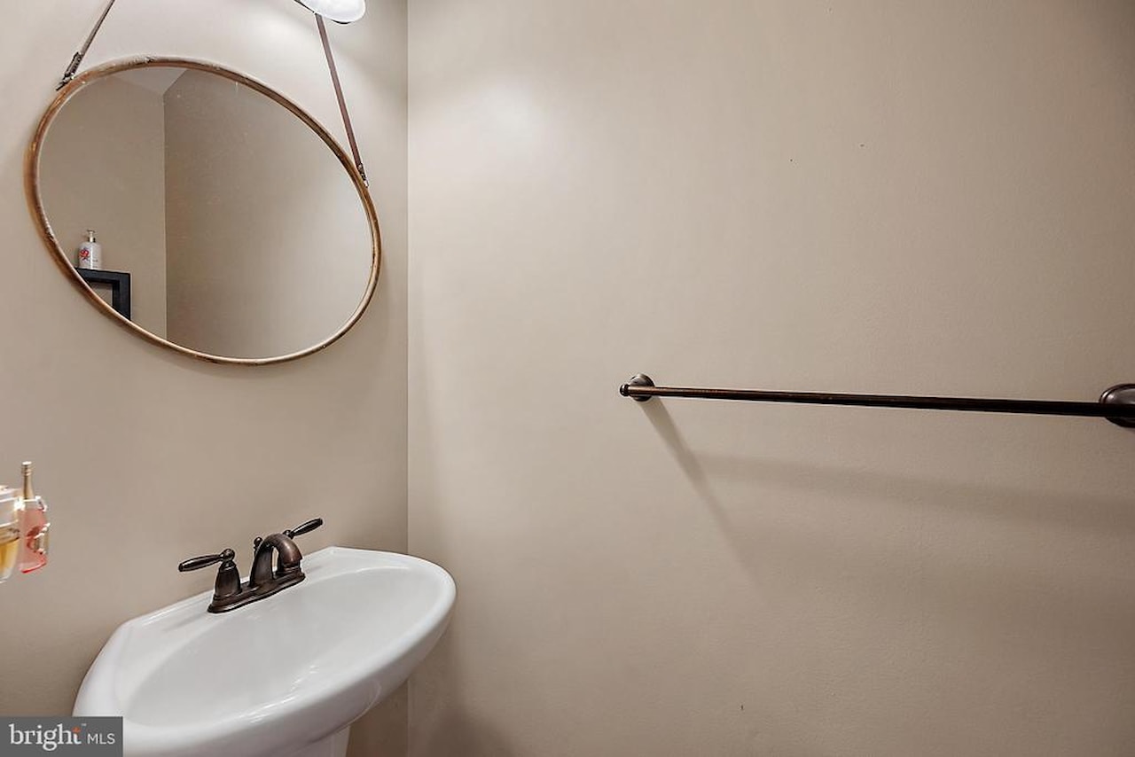  Real Estate for Sale - 508 Sunlight Ln #2 in Berlin Photo 17