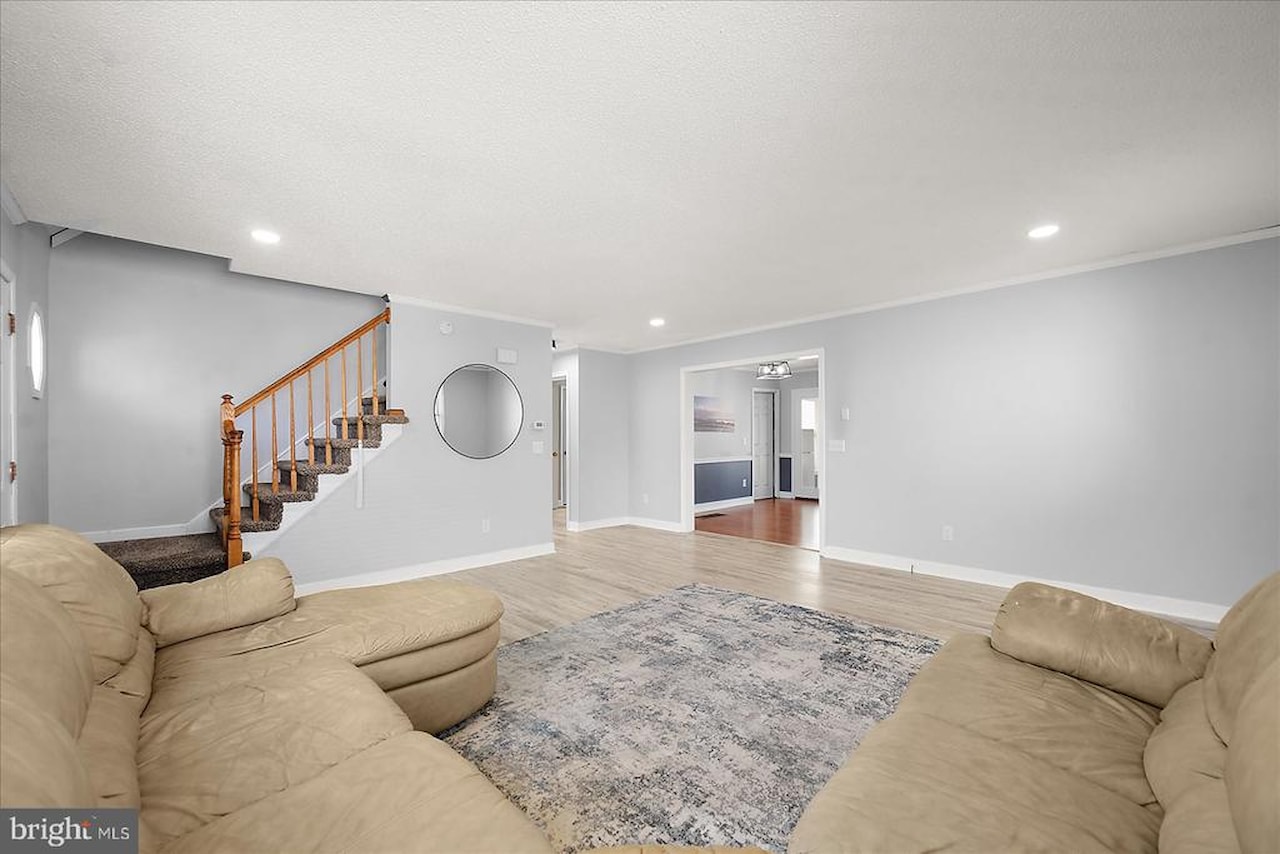  Real Estate for Sale - 12912 Pine St in Ocean City Photo 11