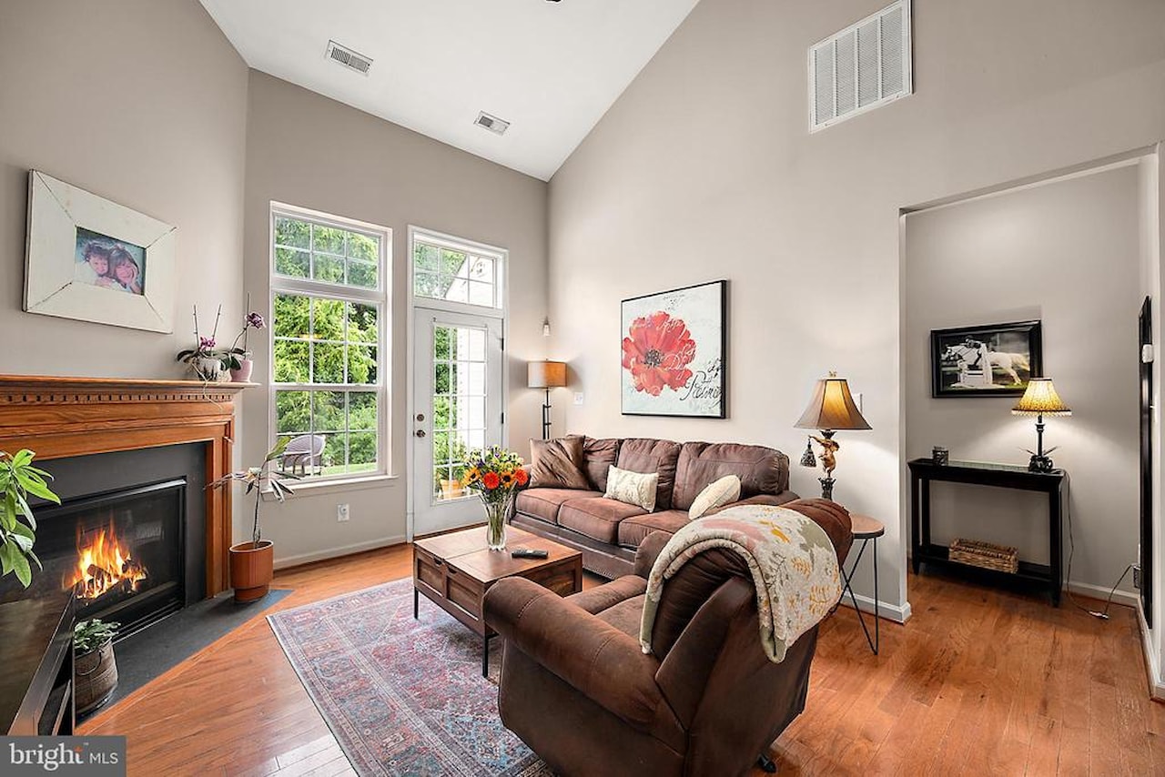  Real Estate for Sale - 508 Sunlight Ln #2 in Berlin Photo 6