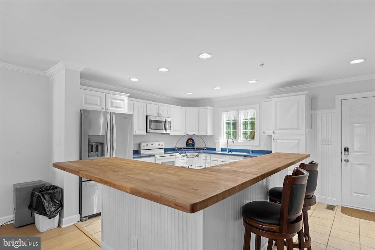 Ocean Village At Old Real Estate for Sale - 9717-3 Village Ln #9709C in Ocean City Photo 10