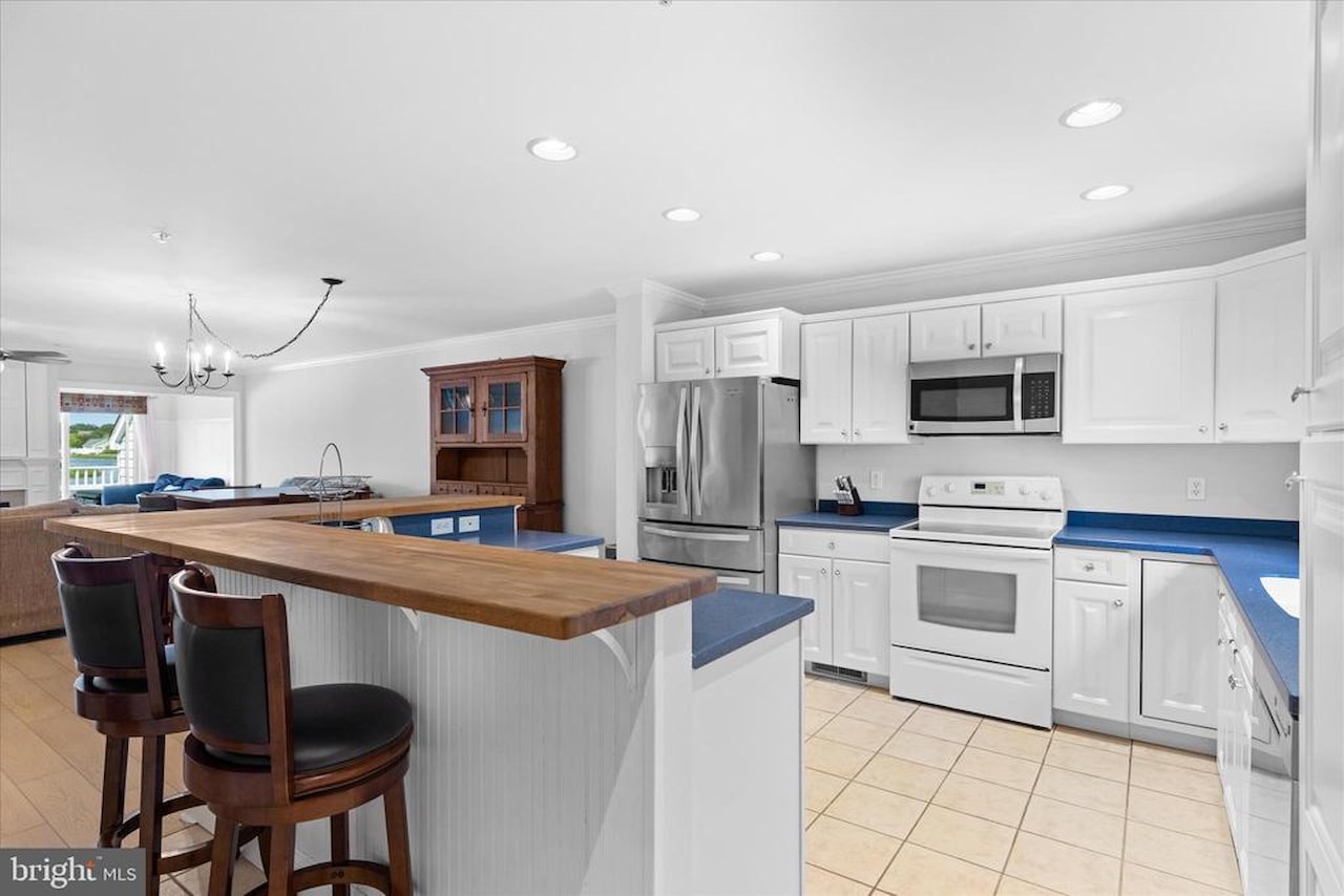 Ocean Village At Old Real Estate for Sale - 9717-3 Village Ln #9709C in Ocean City Photo 14