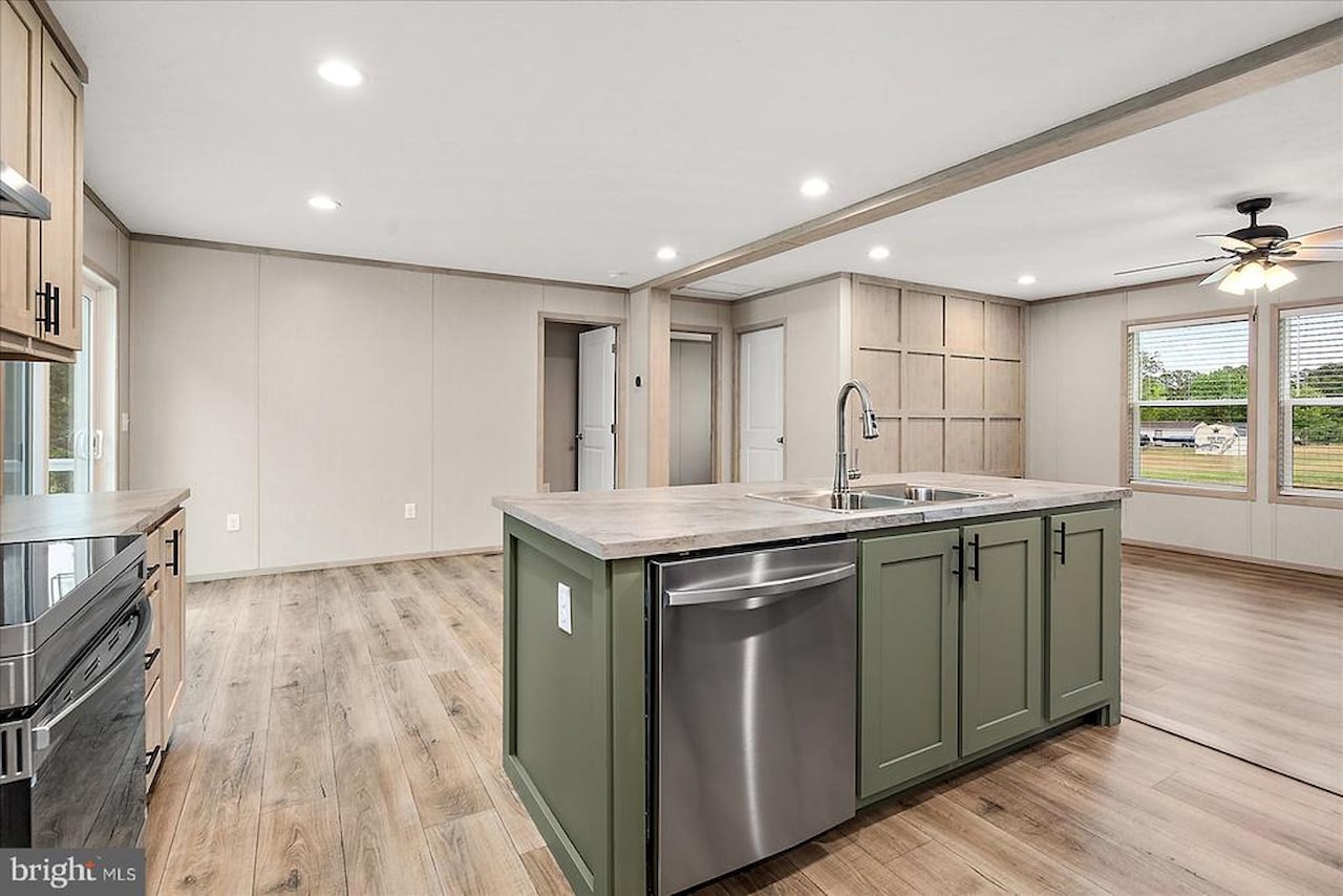  Real Estate for Sale - 10323 Henry Rd #24B in Berlin Photo 18