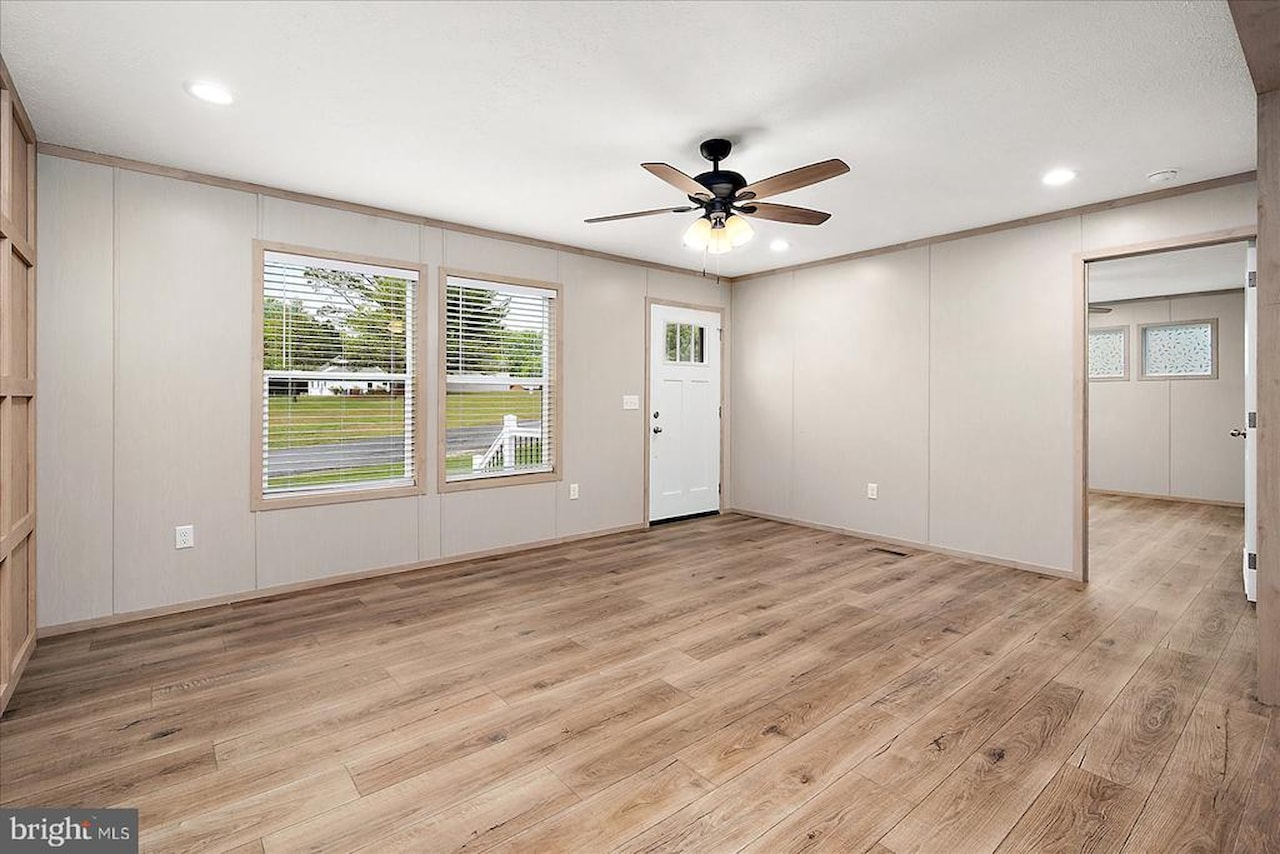  Real Estate for Sale - 10323 Henry Rd #24B in Berlin Photo 7