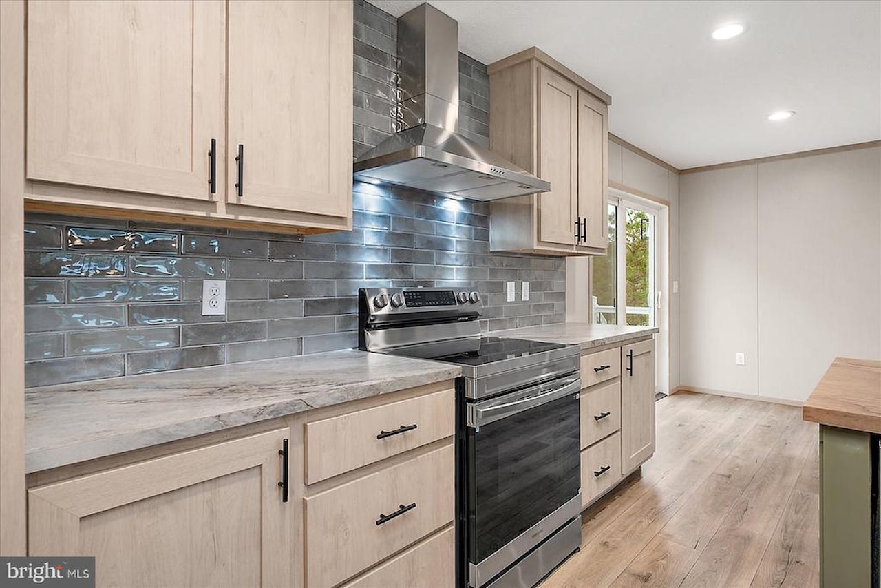  Real Estate for Sale - 10323 Henry Rd #24B in Berlin Photo 19