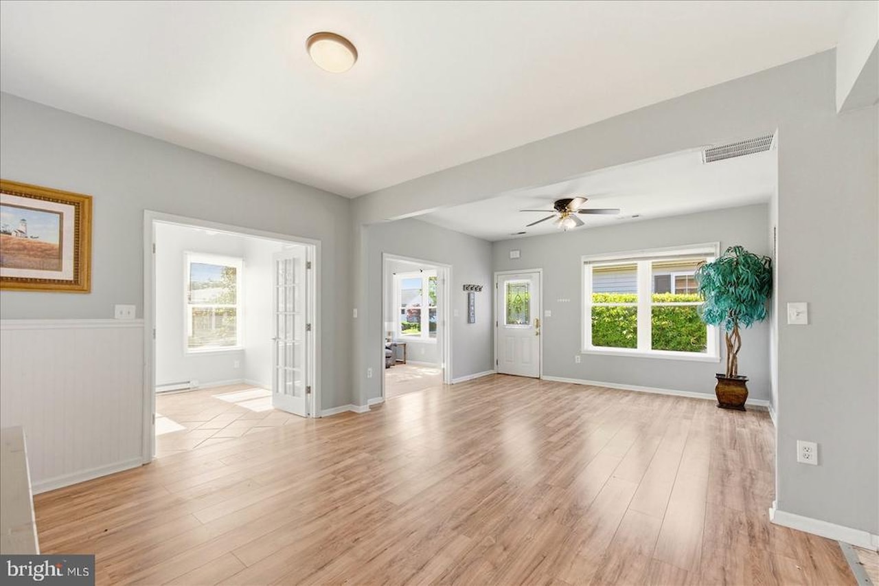  Real Estate for Sale - 13329 Nantucket Rd in Ocean City Photo 8