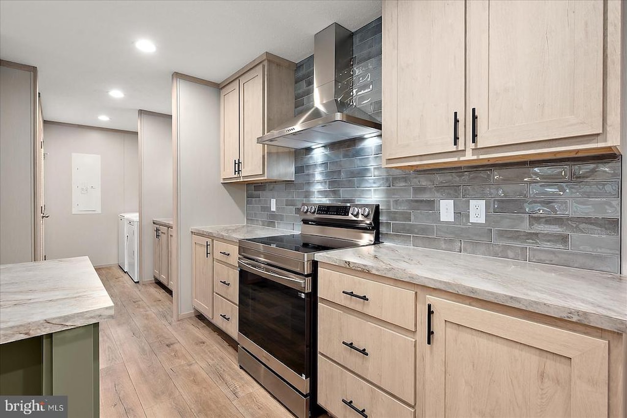  Real Estate for Sale - 10323 Henry Rd #24B in Berlin Photo 20