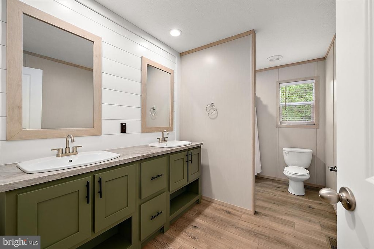  Real Estate for Sale - 10323 Henry Rd #24B in Berlin Photo 28