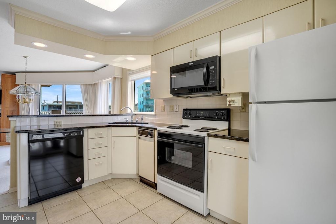 Harbour Island Real Estate for Sale - 415 14th St #55A in Ocean City Photo 16