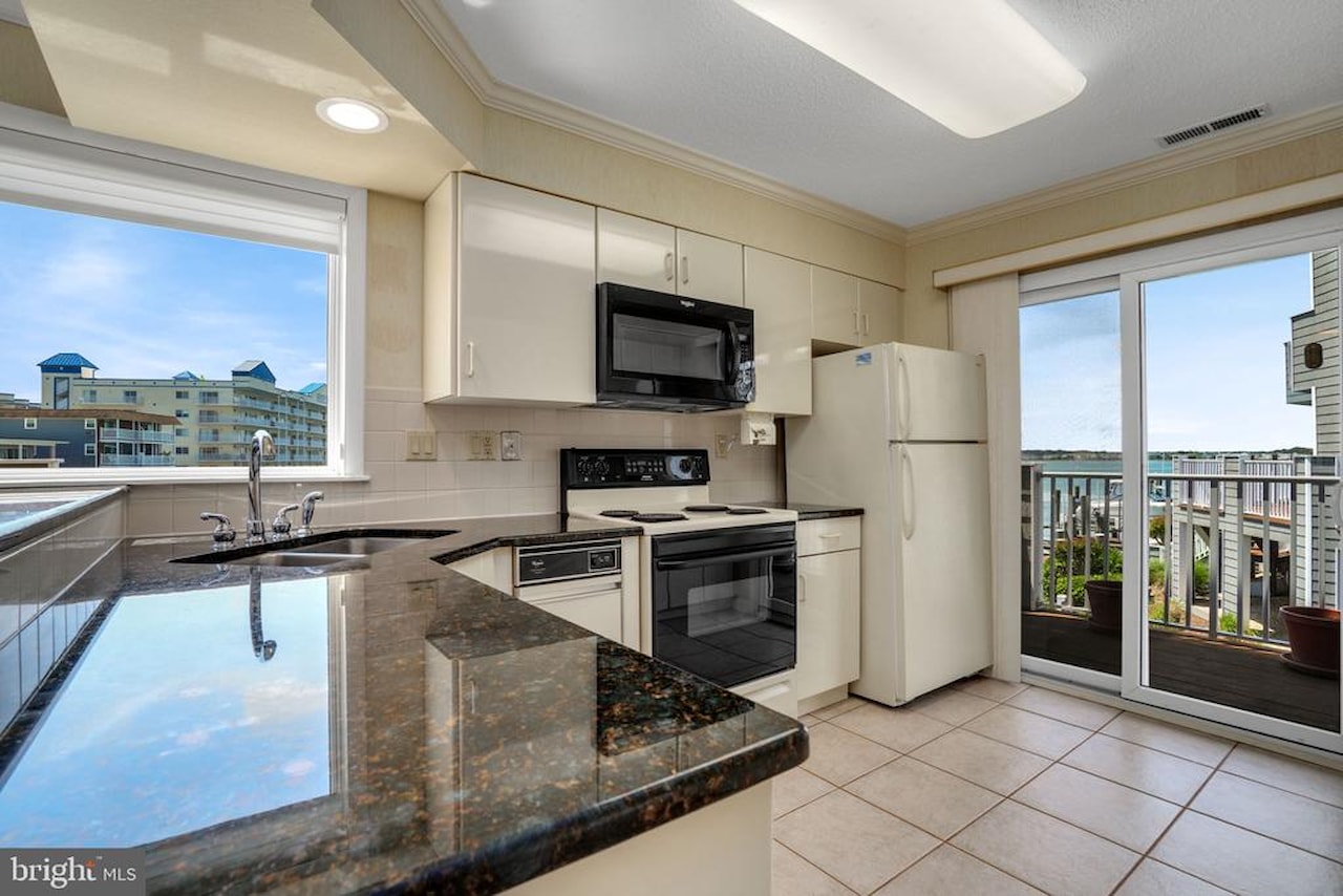 Harbour Island Real Estate for Sale - 415 14th St #55A in Ocean City Photo 18