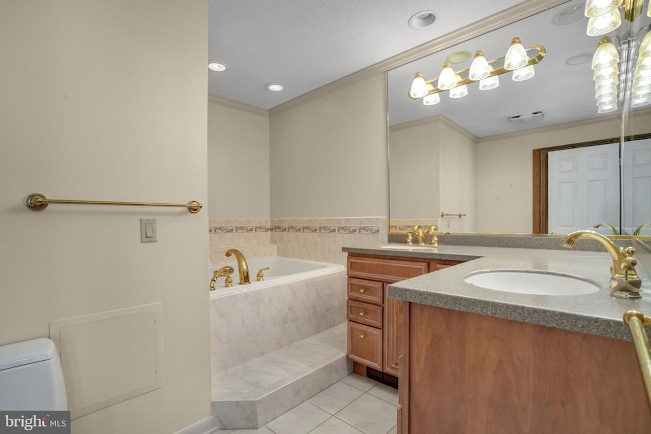 Harbour Island Real Estate for Sale - 415 14th St #55A in Ocean City Photo 87