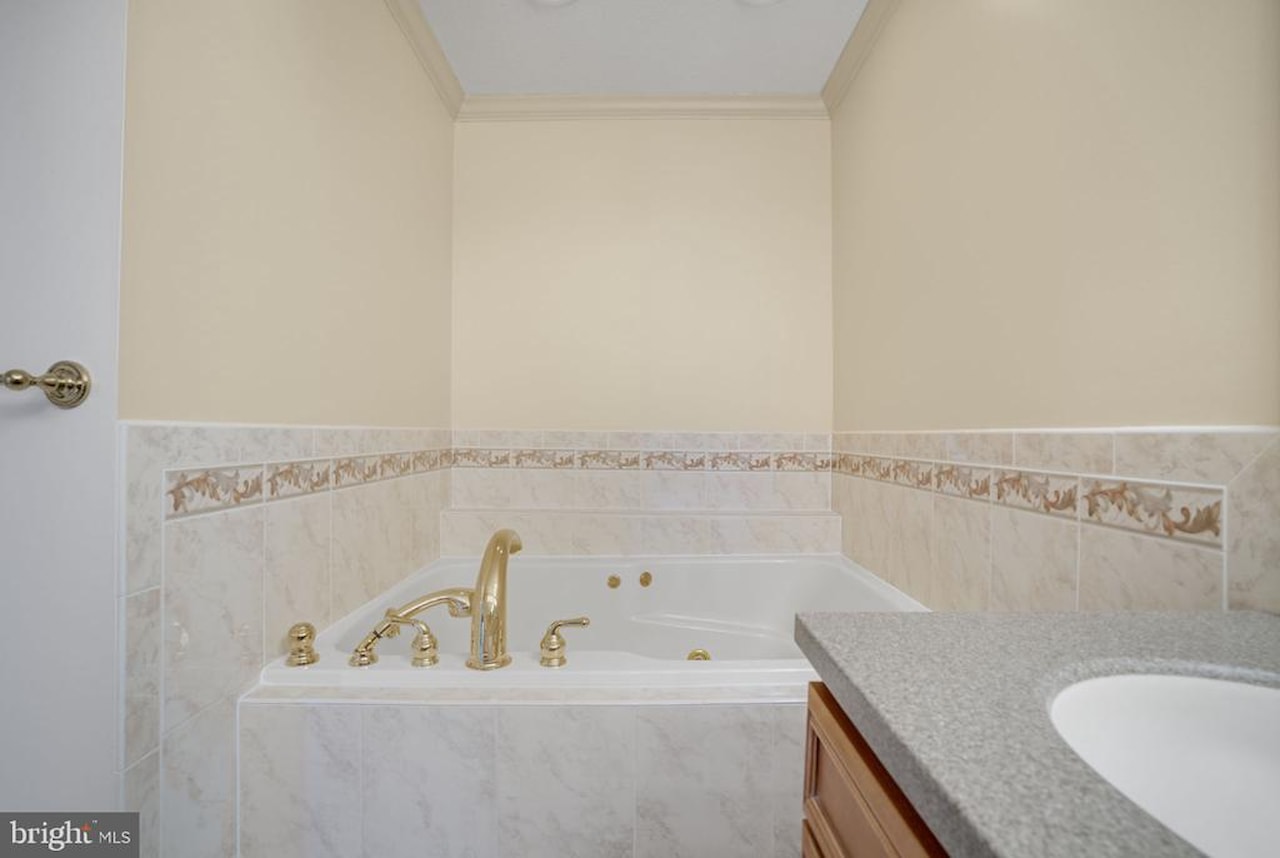 Harbour Island Real Estate for Sale - 415 14th St #55A in Ocean City Photo 88