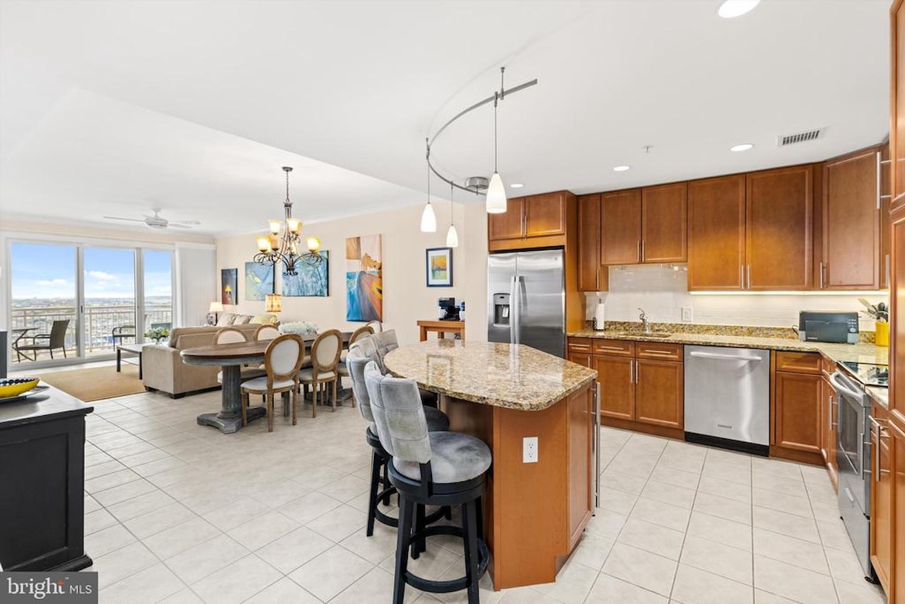 Gateway Grand Real Estate for Sale - 2 48th St in Ocean City Photo 4