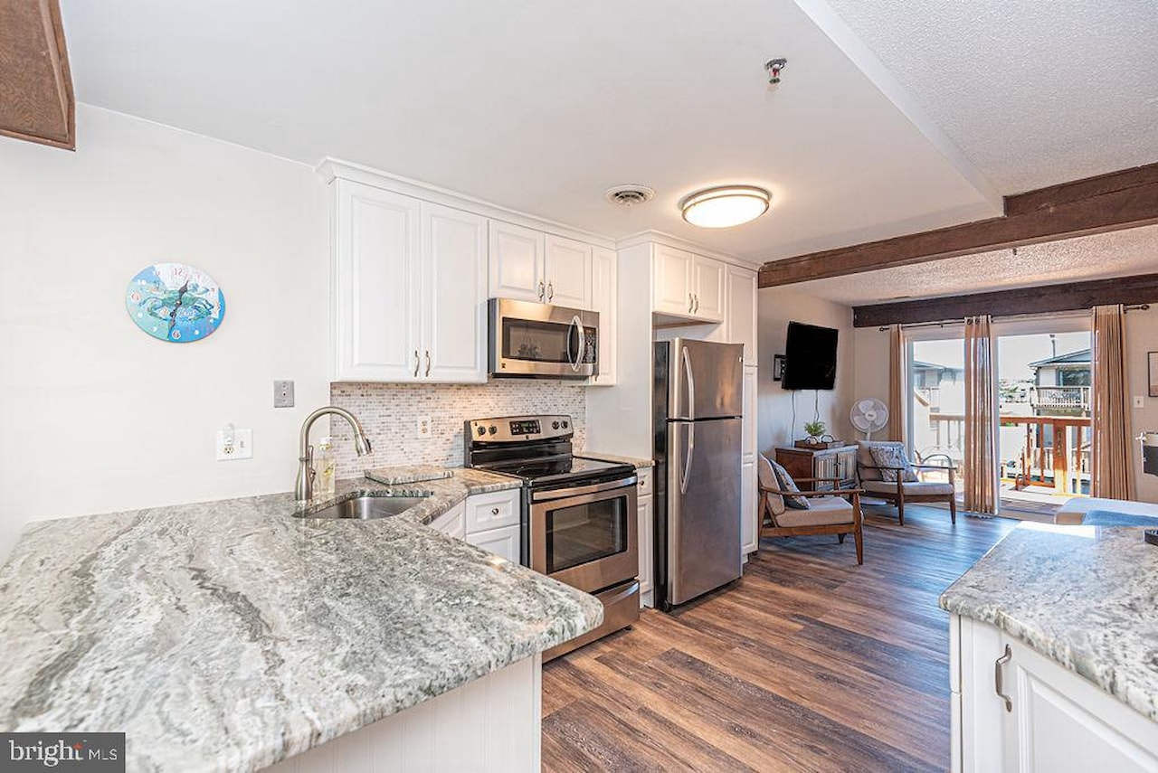 Timberloft Real Estate for Sale - 124 Newport Bay Dr #7 in Ocean City Photo 4