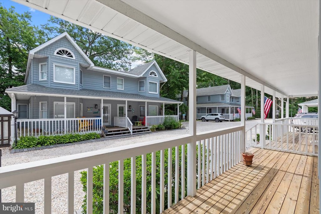 Garfield Station Real Estate for Sale - 422B Garfield Parkway in Bethany Beach Photo 4