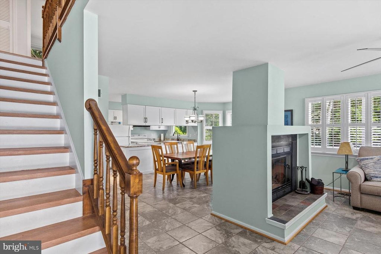 Garfield Station Real Estate for Sale - 422B Garfield Parkway in Bethany Beach Photo 9