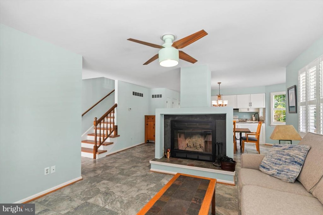 Garfield Station Real Estate for Sale - 422B Garfield Parkway in Bethany Beach Photo 8