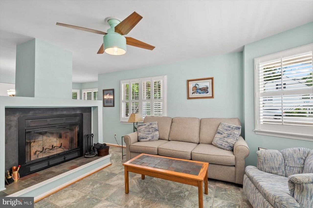 Garfield Station Real Estate for Sale - 422B Garfield Parkway in Bethany Beach Photo 7