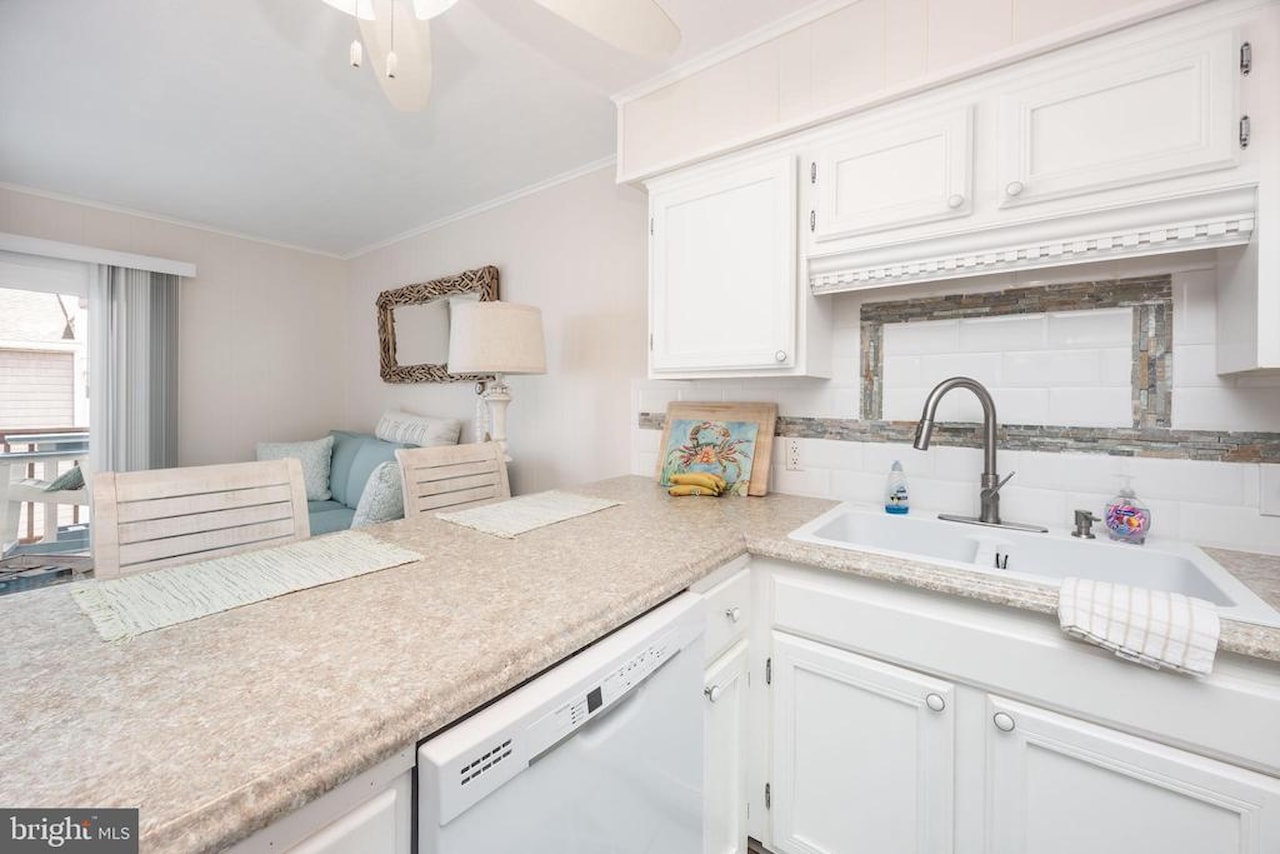 Tim Mark Real Estate for Sale - 11 91st St #202 in Ocean City Photo 10