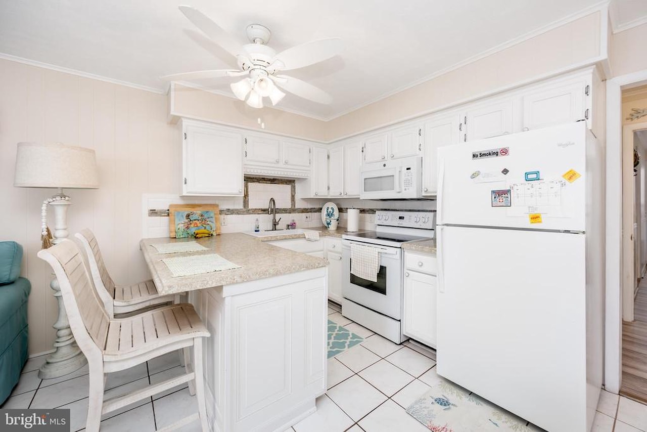 Tim Mark Real Estate for Sale - 11 91st St #202 in Ocean City Photo 6