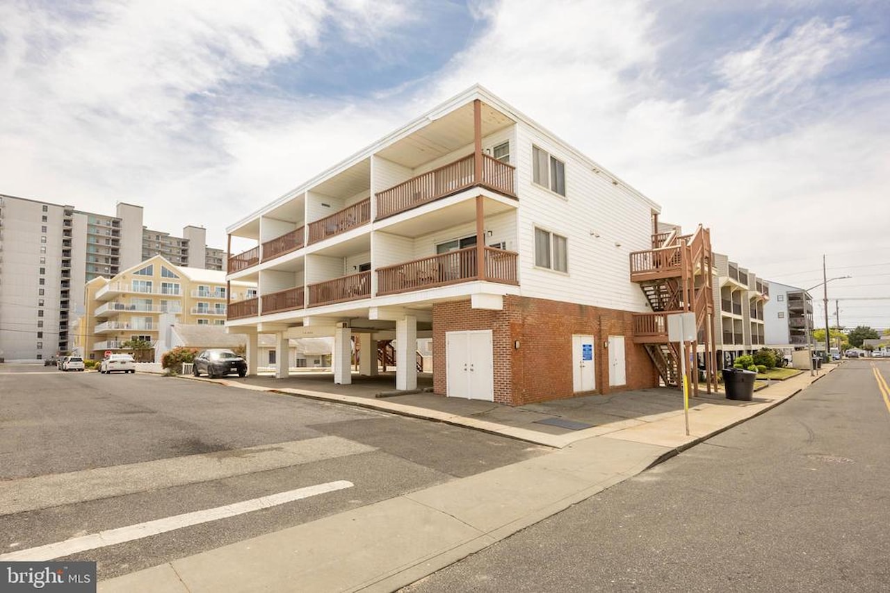 Tim Mark Real Estate for Sale - 11 91st St #202 in Ocean City Photo 32