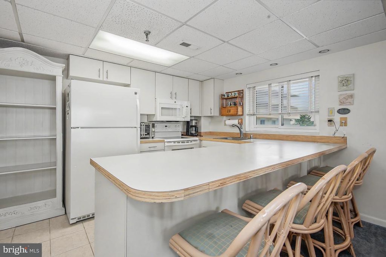 Waikiki Real Estate for Sale - 1 142nd St #A106 in Ocean City Photo 5