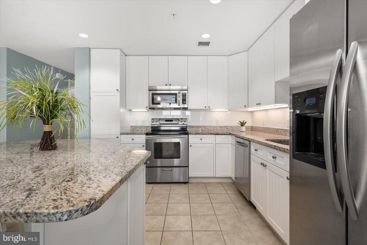 Gateway Grand Real Estate for Sale - 2 48th St #402 in Ocean City Photo 18