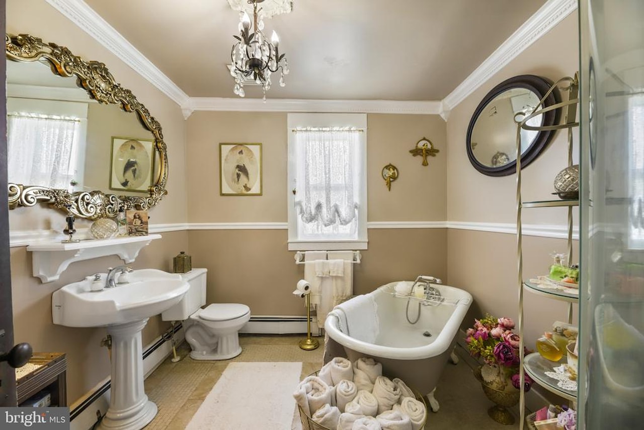  Real Estate for Sale - 207 Williams St in Berlin Photo 21