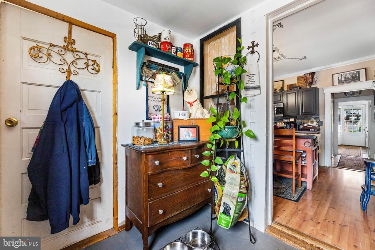  Real Estate for Sale - 207 Williams St in Berlin Photo 16