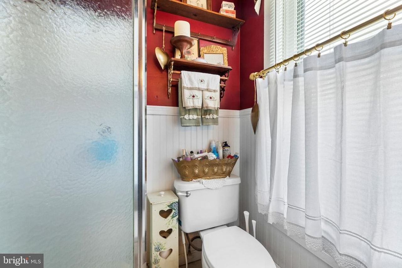 Real Estate for Sale - 207 Williams St in Berlin Photo 32