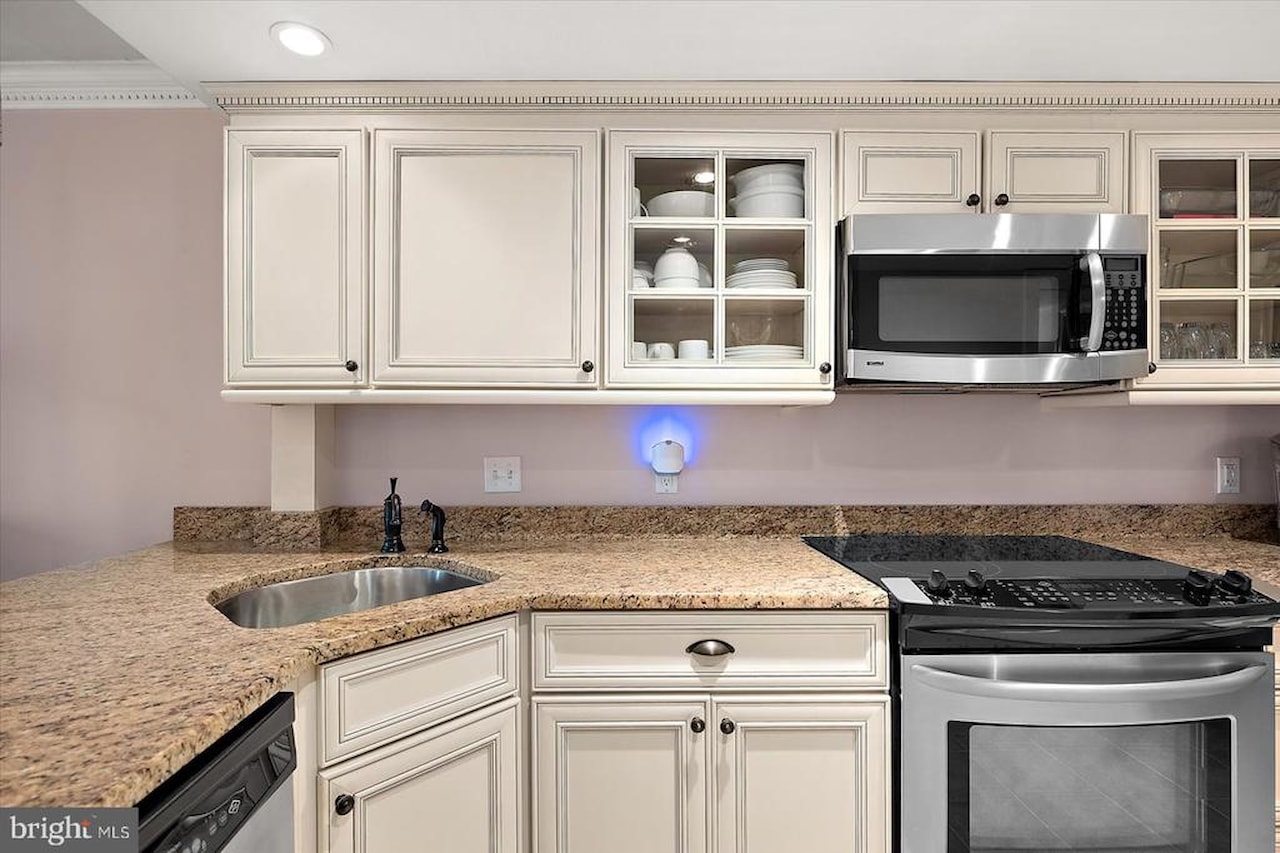 Seven Seas Real Estate for Sale - 15 35th St #101 in Ocean City Photo 18