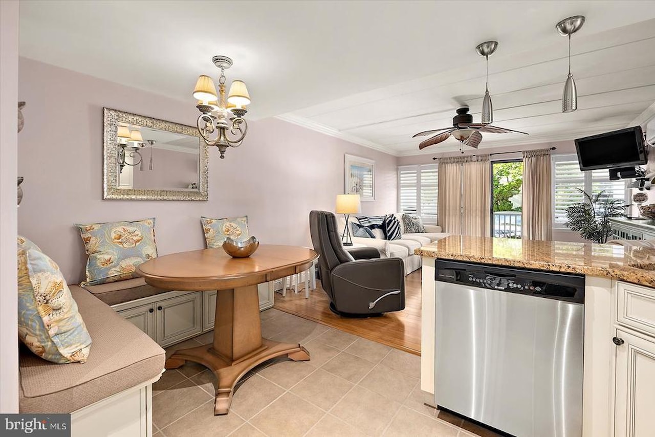 Seven Seas Real Estate for Sale - 15 35th St #101 in Ocean City Photo 22