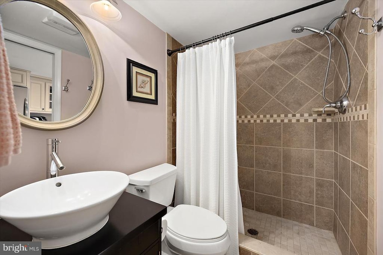 Seven Seas Real Estate for Sale - 15 35th St #101 in Ocean City Photo 34