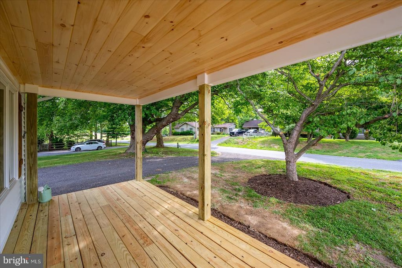  Real Estate for Sale - 100 Esham Ave in Berlin Photo 43