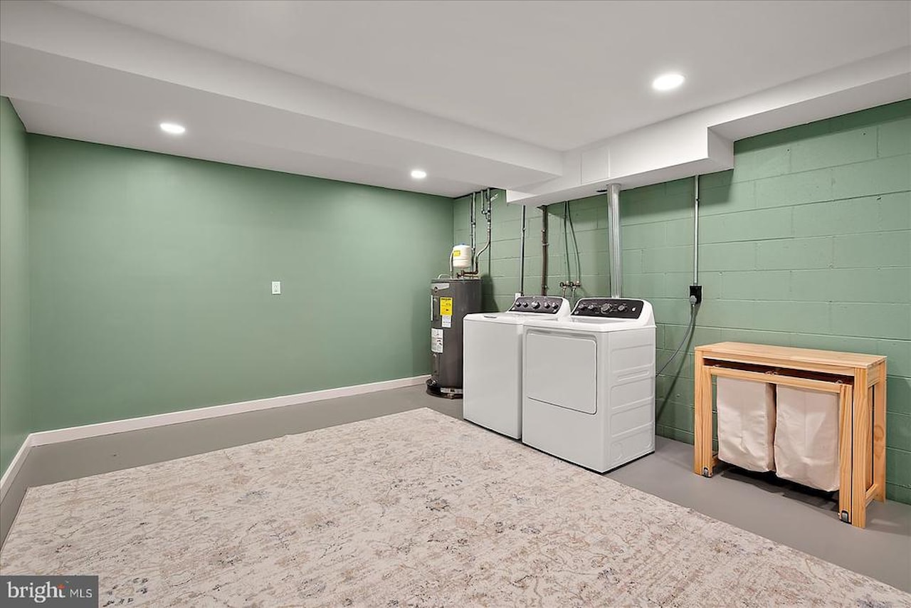  Real Estate for Sale - 100 Esham Ave in Berlin Photo 42